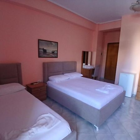 Hotel Rossi Vlorë Exteriör bild
