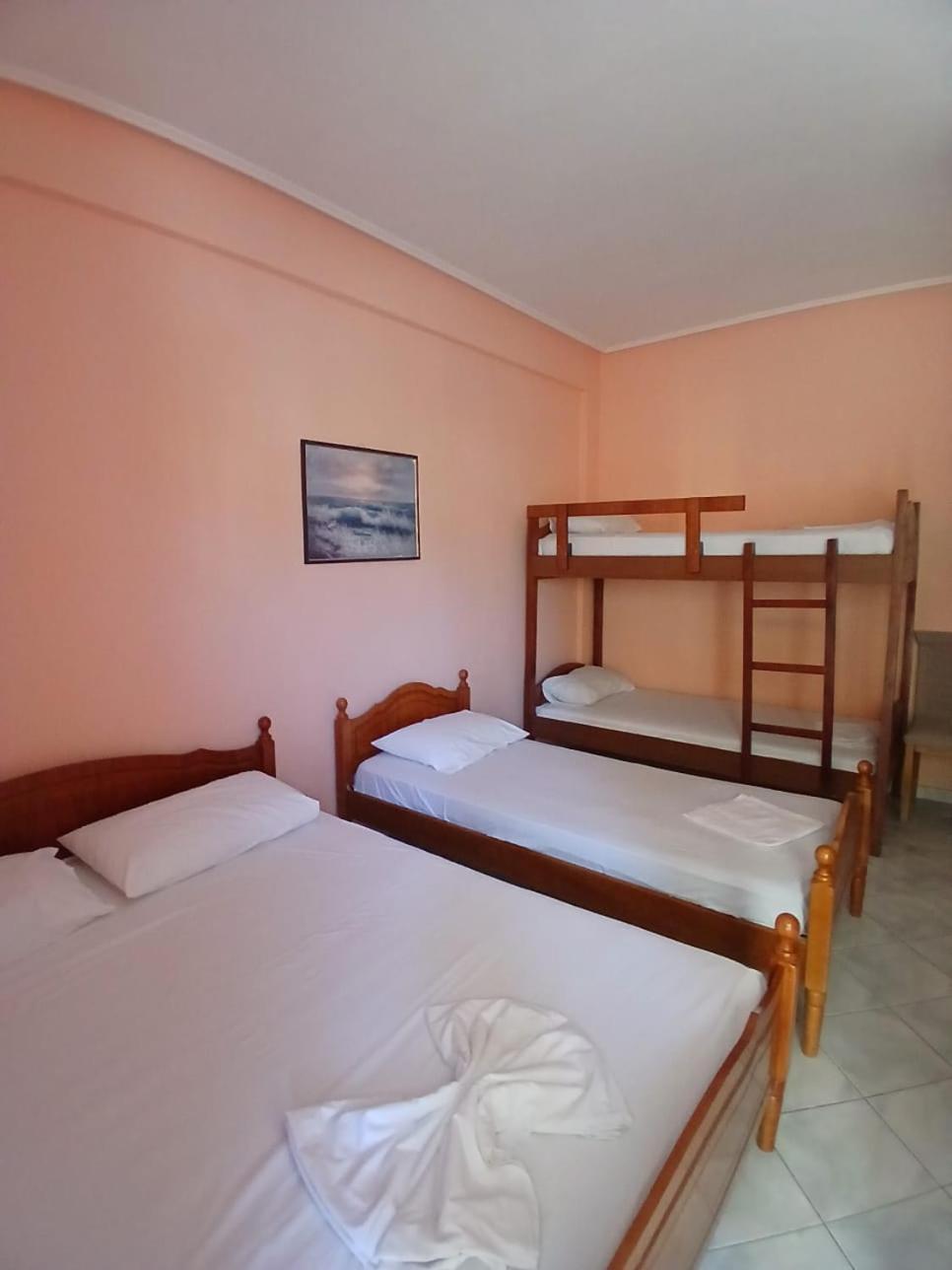 Hotel Rossi Vlorë Exteriör bild