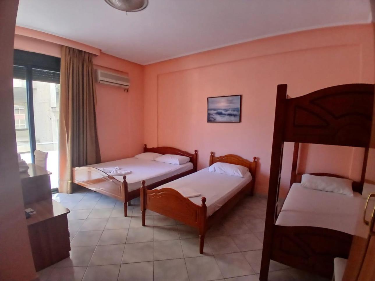 Hotel Rossi Vlorë Exteriör bild