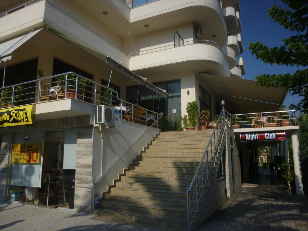 Hotel Rossi Vlorë Exteriör bild